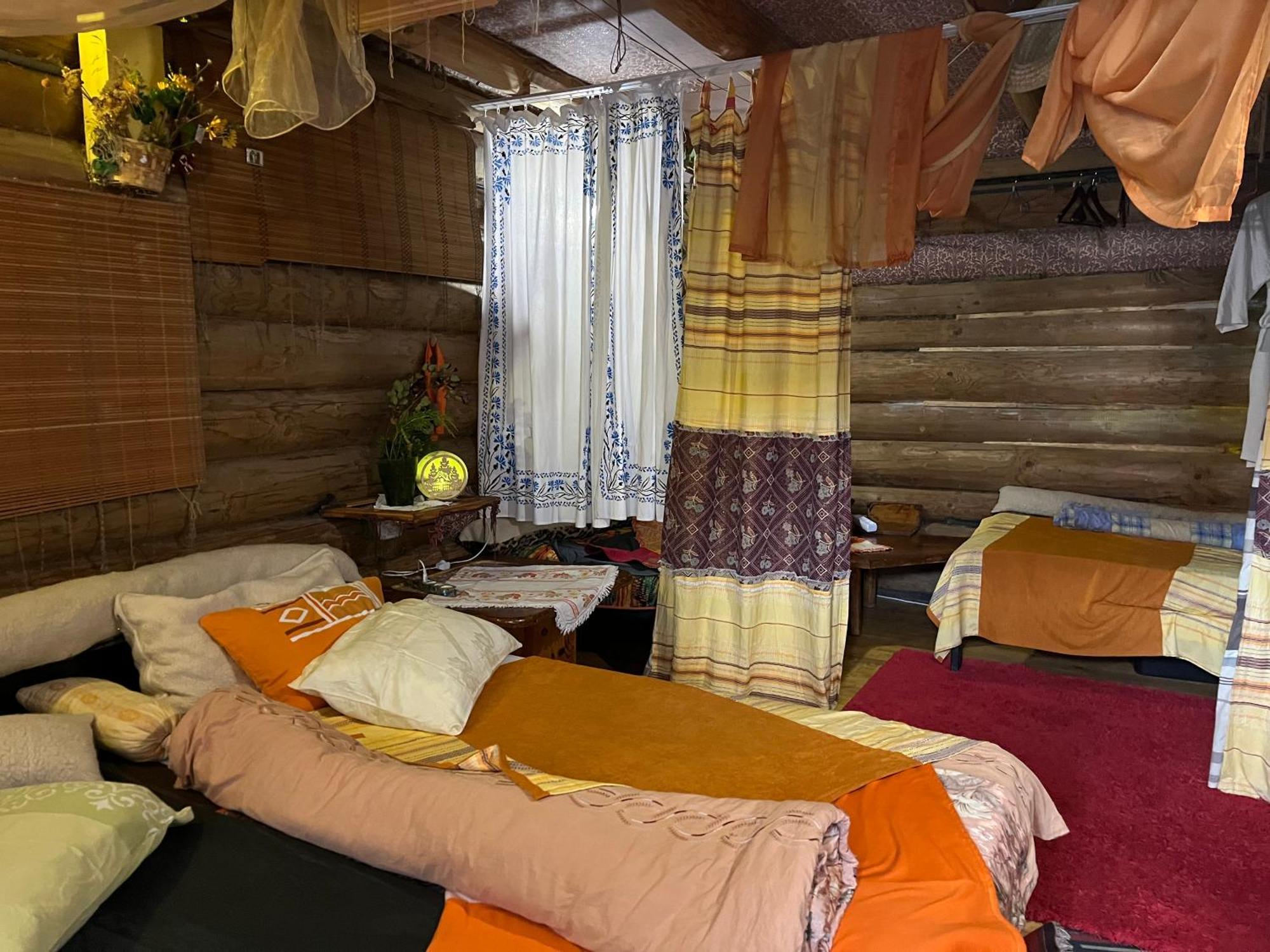 Hotel Piatkovskiy Pilipets Buitenkant foto